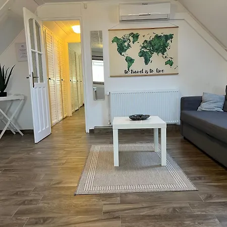 Lexi With Roof Terrace 아파트